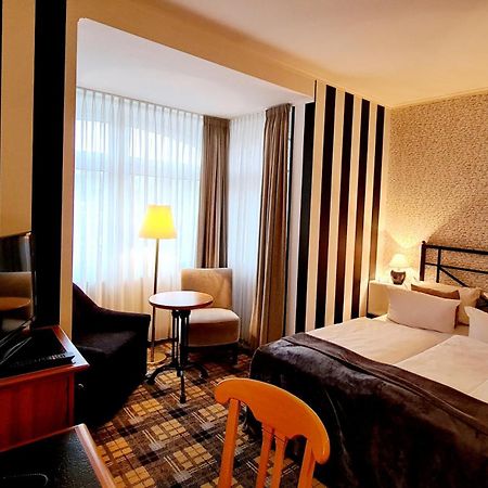 Boutique Hotel Schieferhof Neuhaus am Rennweg Extérieur photo