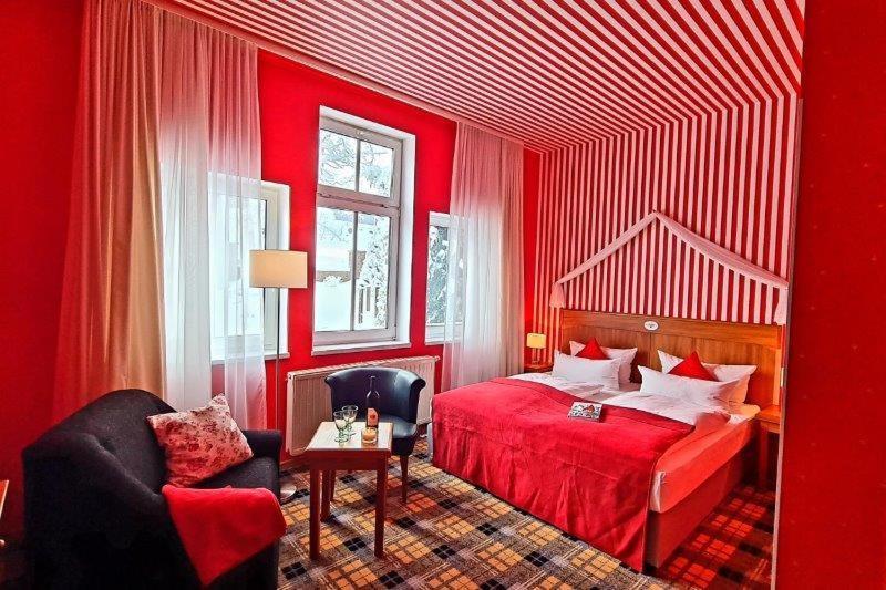 Boutique Hotel Schieferhof Neuhaus am Rennweg Extérieur photo