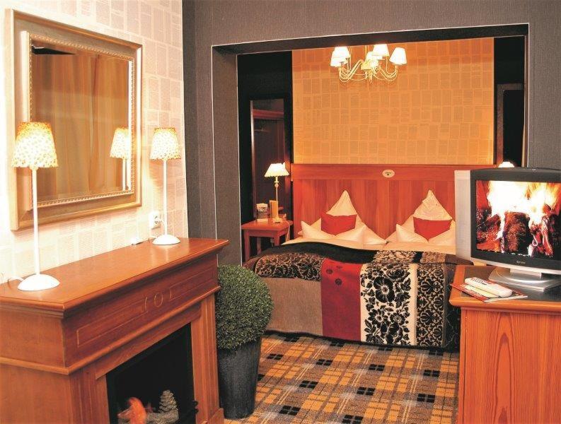 Boutique Hotel Schieferhof Neuhaus am Rennweg Extérieur photo