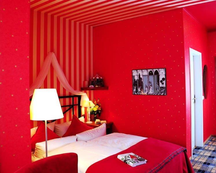 Boutique Hotel Schieferhof Neuhaus am Rennweg Extérieur photo