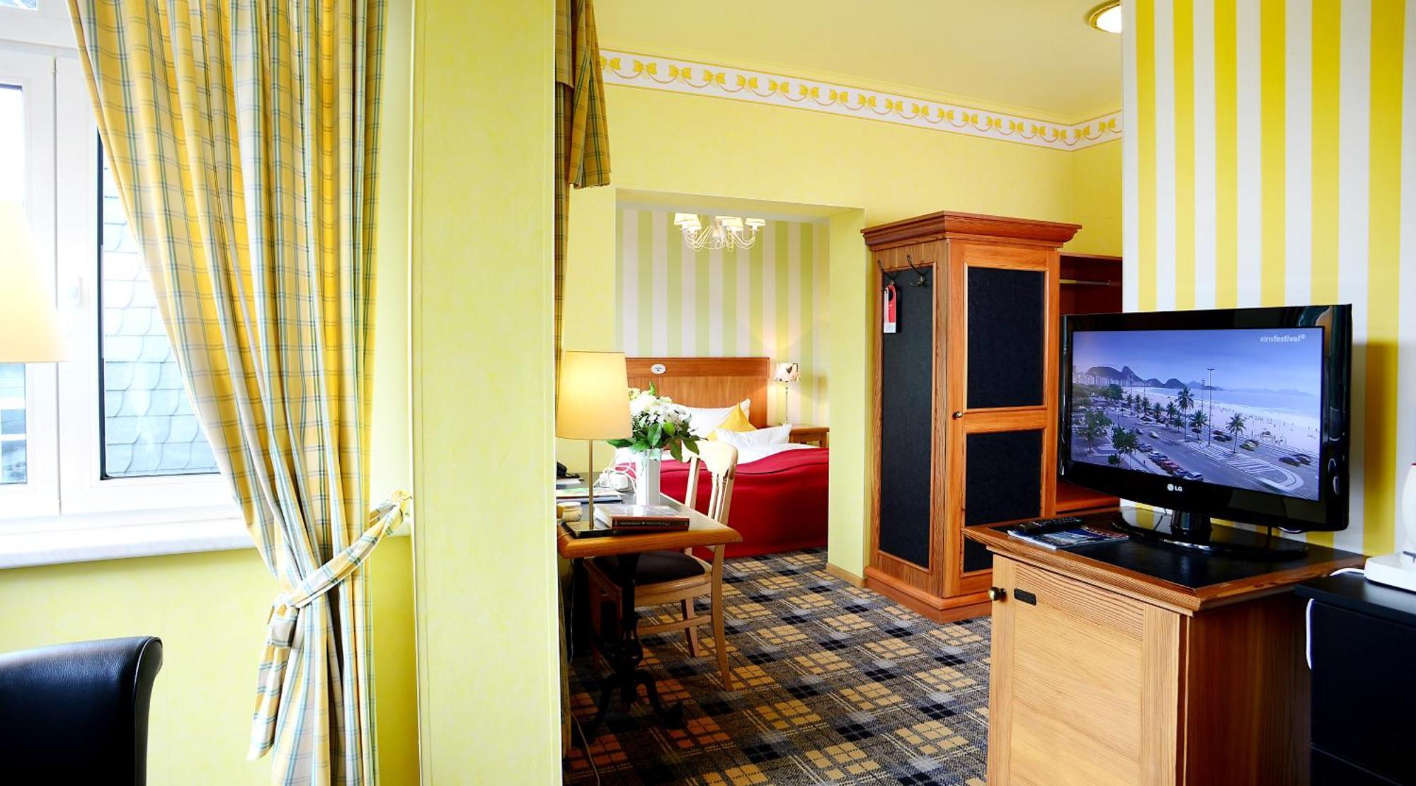 Boutique Hotel Schieferhof Neuhaus am Rennweg Extérieur photo