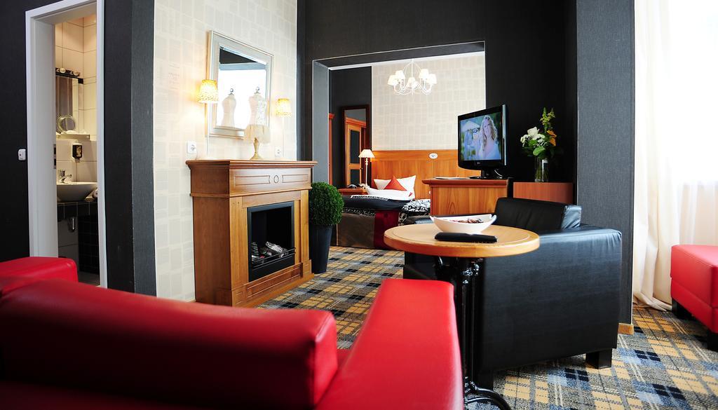 Boutique Hotel Schieferhof Neuhaus am Rennweg Extérieur photo