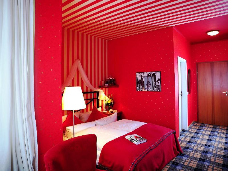 Boutique Hotel Schieferhof Neuhaus am Rennweg Extérieur photo